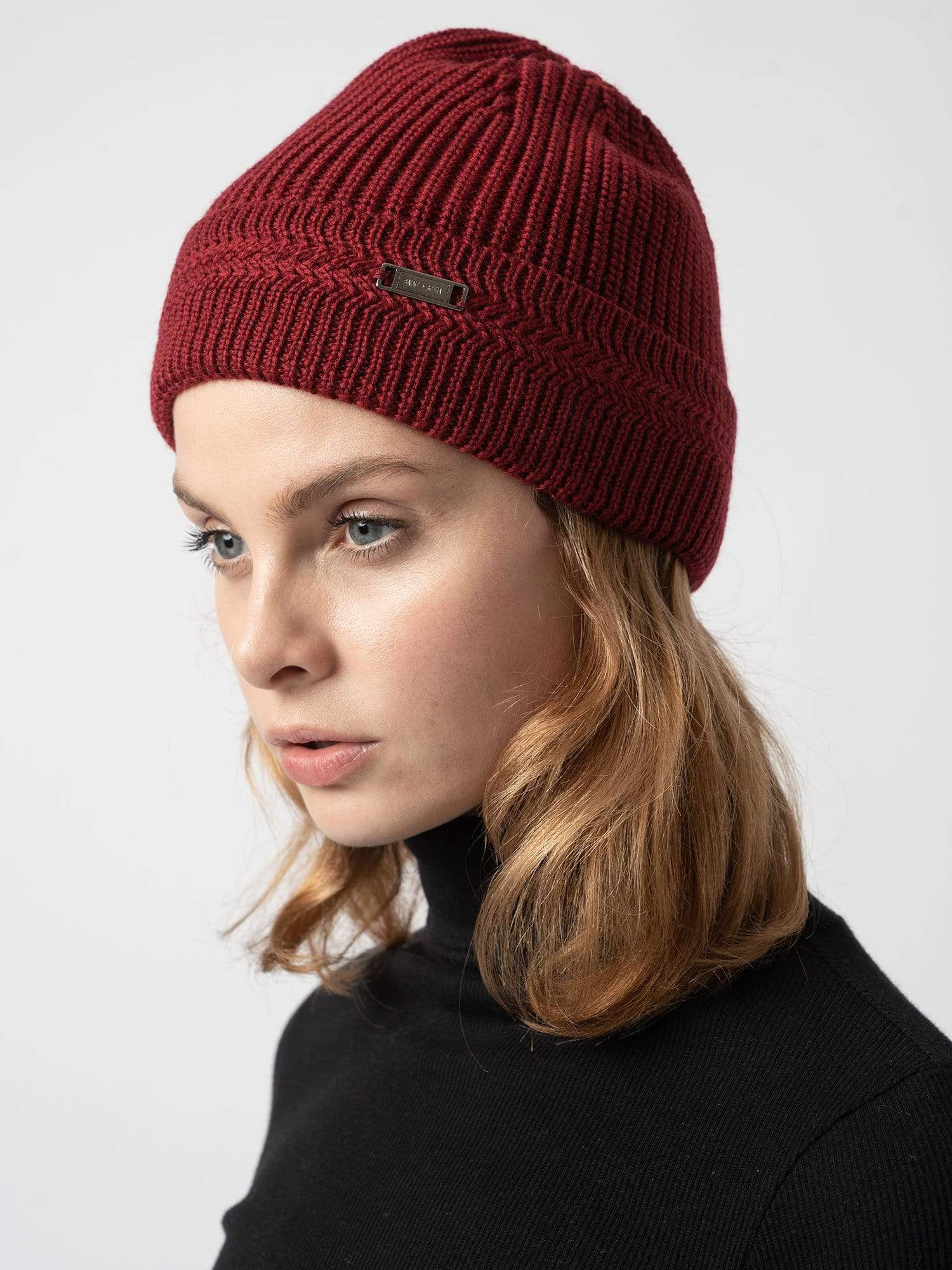 Merino Beanie - Deep Red